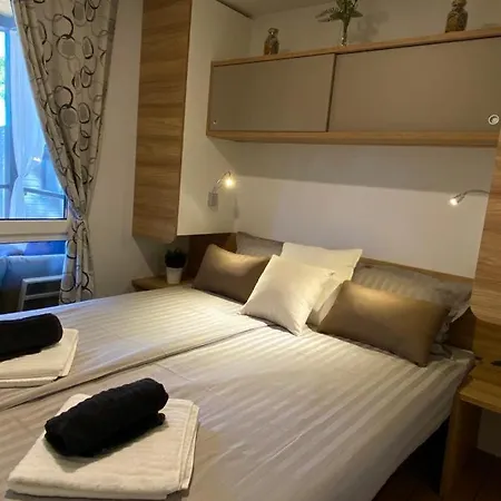 Peputo Luxury & Mobile Homes キャンプ場