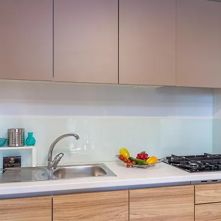 Peputo Luxury & Mobile Homes ロヴィニ