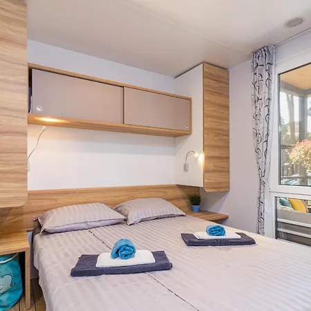 Peputo Luxury & Mobile Homes キャンプ場 *