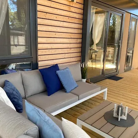 Peputo Luxury & Mobile Homes