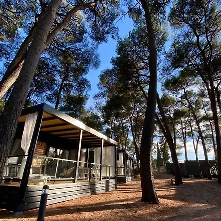 Peputo Luxury & Mobile Homes *
