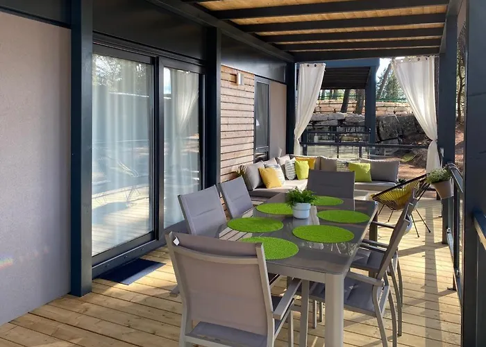 Peputo Luxury & Mobile Homes Kemping *