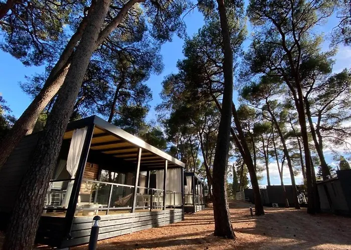 Peputo Luxury & Mobile Homes *